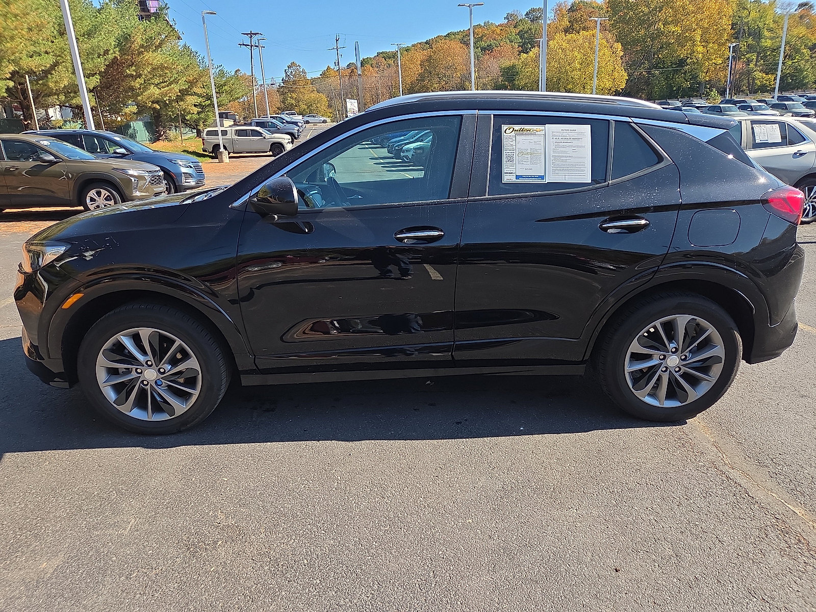 Used 2023 Buick Encore GX Select w/ Sport Touring Package AWD/4WD image 6