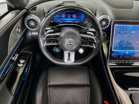 Used 2022 Mercedes-Benz SL 55 AMG 4MATIC image 21