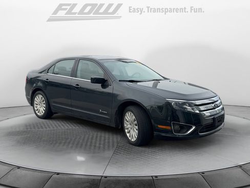 Used 2010 Ford Fusion image 1