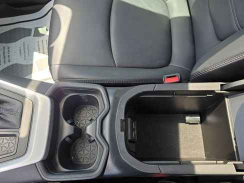 Used 2021 Toyota RAV4 XLE Premium FWD image 24