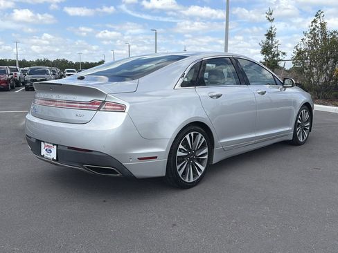Used 2019 Lincoln MKZ Reserve FWD image 4