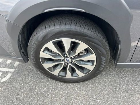 Used 2025 Subaru Outback Limited XT AWD/4WD image 12
