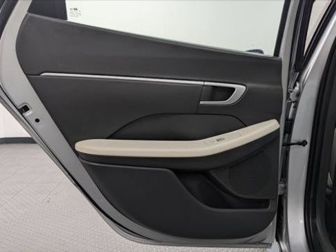 Used 2025 Hyundai Sonata SEL FWD image 16