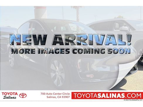 Used 2024 Tesla Model Y Long Range image 1