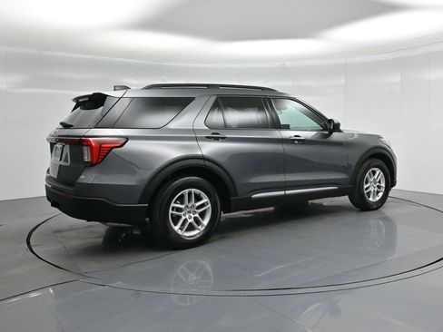 Used 2025 Ford Explorer Active image 26