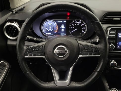 Used 2020 Nissan Versa SR image 22