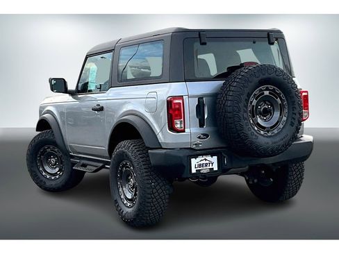 Used 2023 Ford Bronco 2-Door image 4