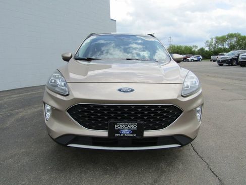 Used 2020 Ford Escape Titanium w/ Titanium Premium Package 2.0 AWD/4WD image 3