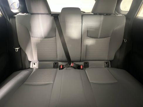 Used 2024 Toyota Corolla Cross SE image 34