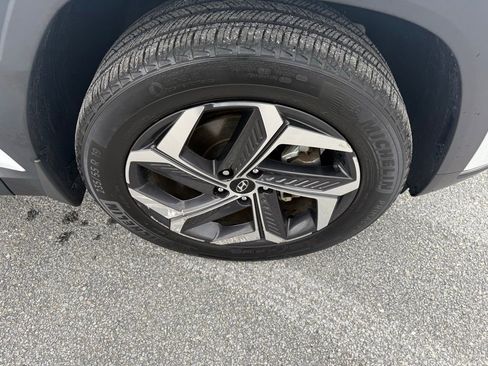 Used 2024 Hyundai Tucson Limited image 10