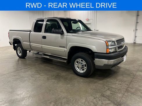 Used 2004 Chevrolet Silverado 2500 LS image 1