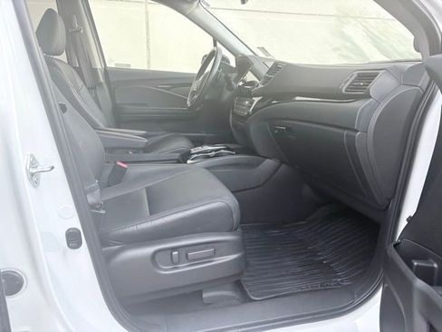 Used 2022 Honda Pilot Touring image 29