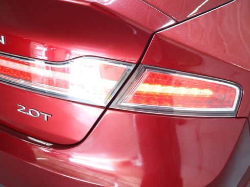 Used 2019 Lincoln MKZ Reserve FWD image 28