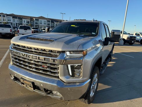 Used 2021 Chevrolet Silverado 2500 LTZ w/ LTZ Plus Package image 9