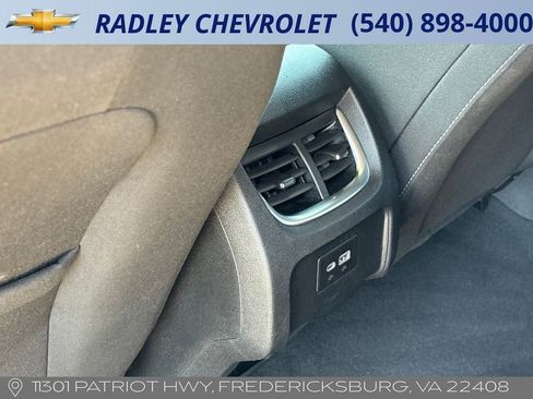 Used 2025 Chevrolet Blazer LT AWD/4WD image 13
