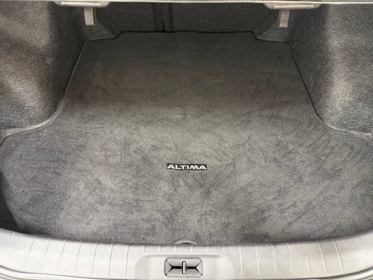 Used 2024 Nissan Altima 2.5 SR w/ SR Premium Package FWD image 70