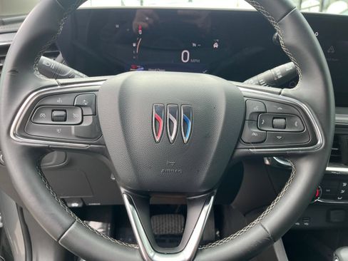 Used 2025 Buick Encore GX Preferred FWD image 29