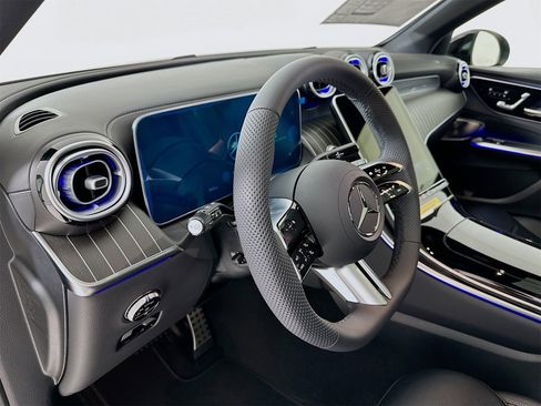 New 2026 Mercedes-Benz GLC 300 image 10