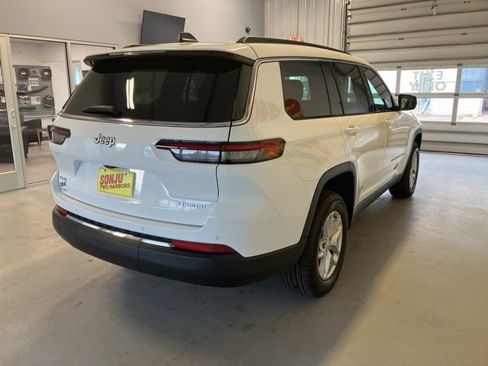 New 2025 Jeep Grand Cherokee L Laredo image 4