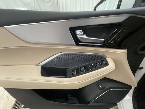 New 2026 Acura MDX SH-AWD image 12