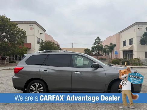 Used 2018 Nissan Pathfinder S FWD image 3