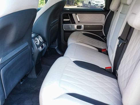 Used 2021 Mercedes-Benz G 550 image 18