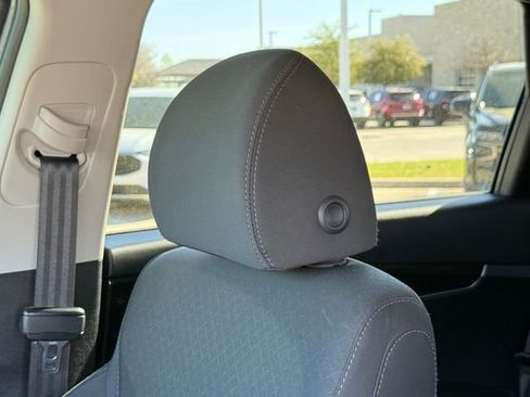 Used 2020 Kia Sorento LX w/ LX I4 Convenience Package image 12