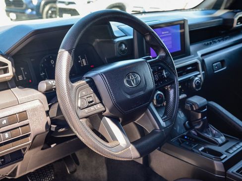 Certified 2025 Toyota Tacoma SR image 18