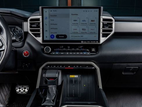 Used 2022 Toyota Tundra Limited w/ TRD Off-Road Package image 24