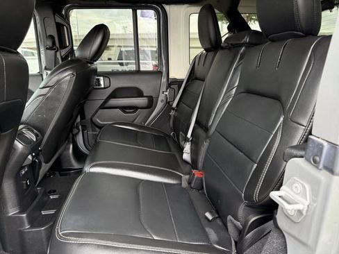 Used 2021 Jeep Wrangler Unlimited Sahara w/ Cold Weather Group AWD/4WD image 25