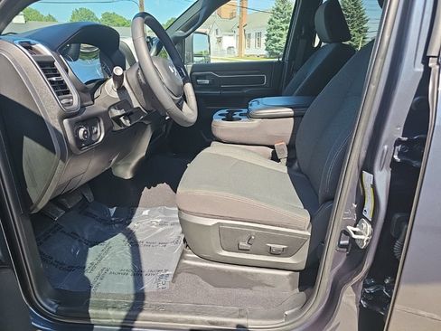 Used 2026 RAM 2500 Big Horn AWD/4WD image 16