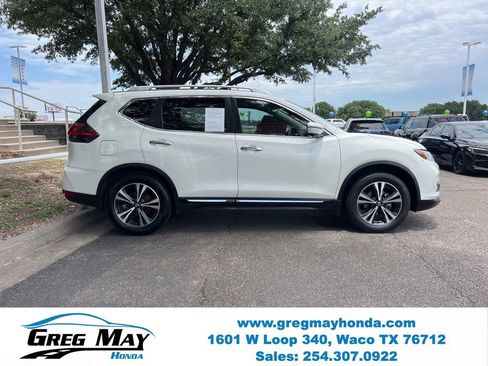 Used 2018 Nissan Rogue SL w/ Premium Package FWD image 8