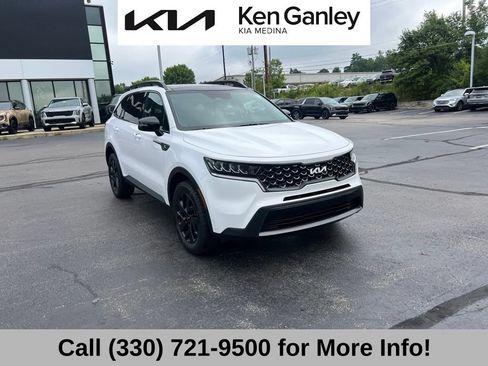 Certified 2023 Kia Sorento S w/ Panoramic Sunroof Package AWD/4WD image 4