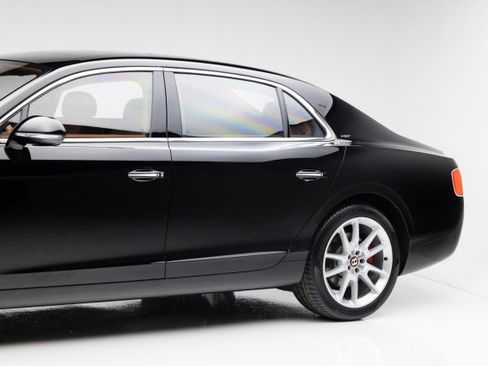 Used 2017 Bentley Flying Spur S V8 image 29
