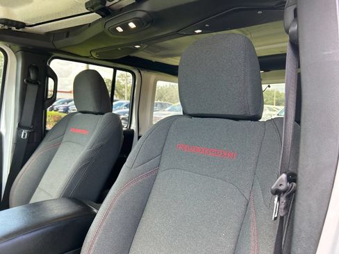 Used 2024 Jeep Wrangler Unlimited Rubicon AWD/4WD image 12