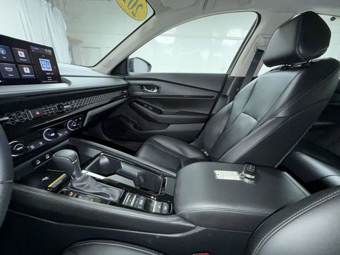 Used 2024 Honda Accord Touring image 21