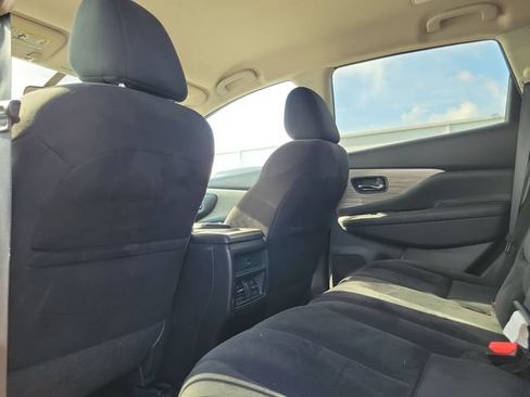 Used 2018 Nissan Murano S FWD image 8
