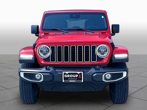 Used 2024 Jeep Wrangler Unlimited Sahara AWD/4WD image 4