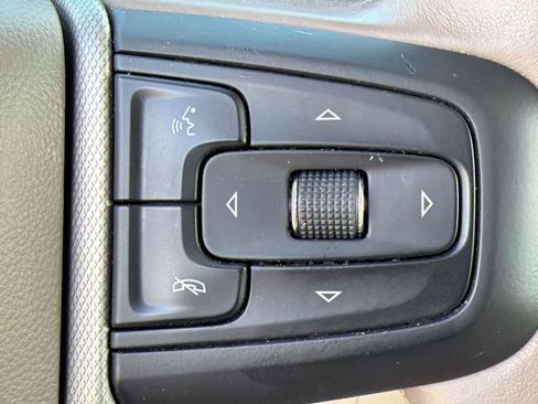 Used 2022 GMC Yukon Denali RWD image 22