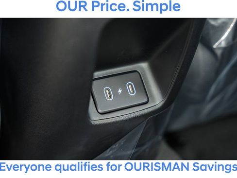 New 2025 Hyundai Elantra Limited image 30