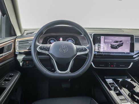 New 2026 Volkswagen Atlas SE FWD image 5