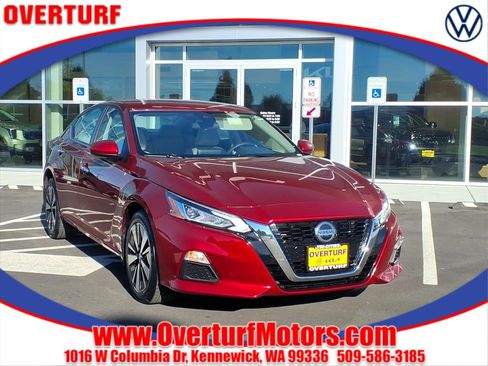 Used 2022 Nissan Altima 2.5 SV image 1