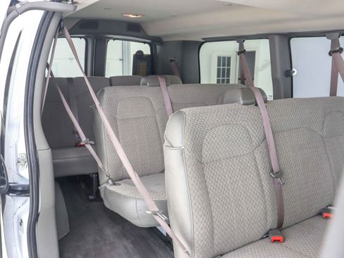 Used 2020 Chevrolet Express 3500 LT w/ LT Preferred Equipment Group image 14