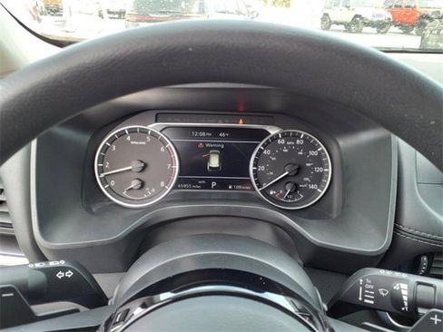 Used 2021 Nissan Rogue SV image 9