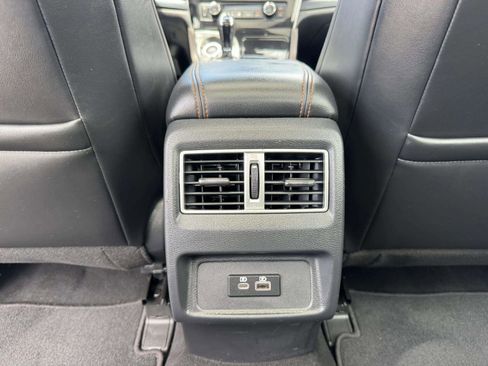 Used 2023 Nissan Maxima SR w/ Sport Mat Group FWD image 43