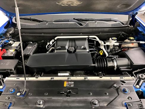 Used 2023 Chevrolet Colorado ZR2 w/ ZR2 Convenience Package III AWD/4WD image 30