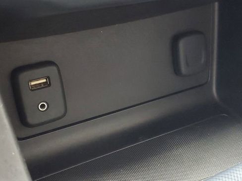 Used 2016 Chevrolet Colorado Z71 image 26