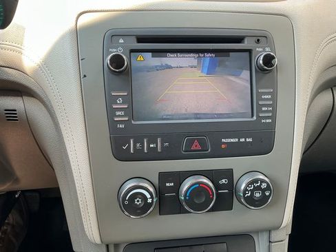 Used 2014 Chevrolet Traverse LS image 8