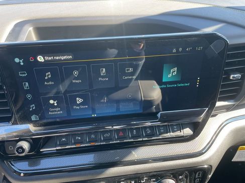 Used 2025 Chevrolet Silverado 1500 ZR2 w/ Technology Package image 8