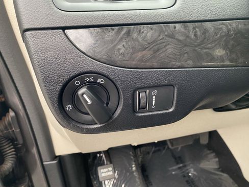 Used 2017 Dodge Grand Caravan SE w/ Power Window Group image 14